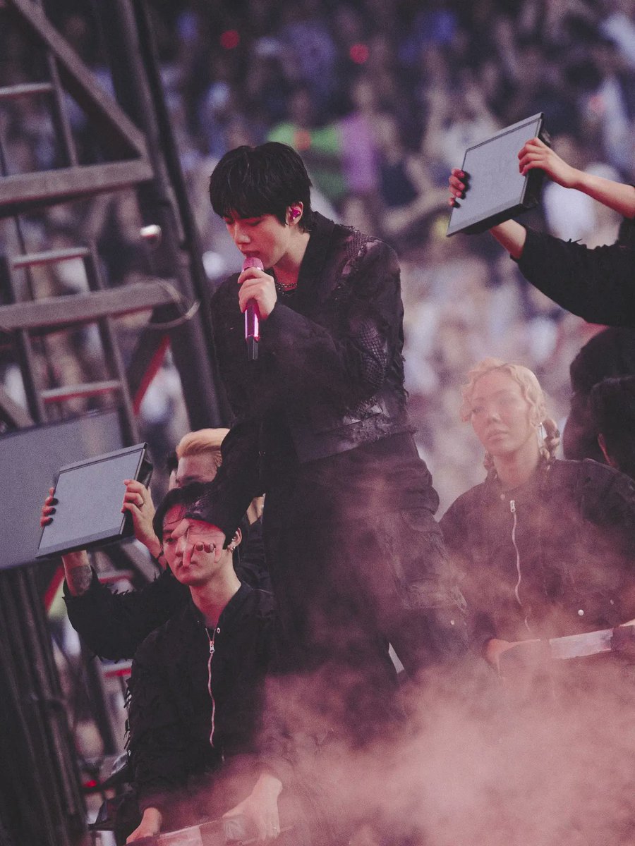 1204_roro's tweet photo. 260704 jin 석진 IG - 2
(https://t.co/SKMZ3QZXwJ) https://t.co/aUtOyWthR4