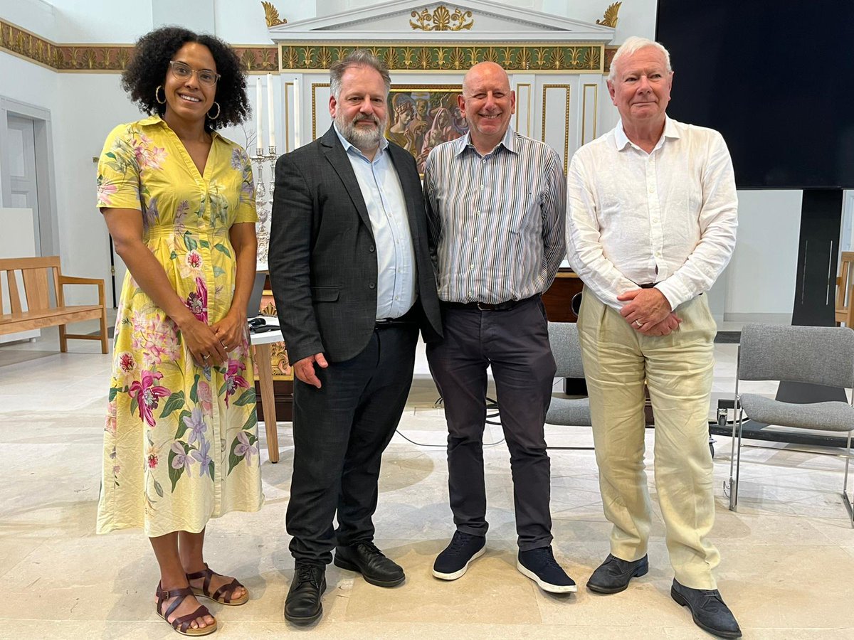 KayaJunction's tweet photo. Strengthening partnerships to tackle retail crime has been top of the agenda this week for me and Deputy Mayor for Business &amp; Growth @howarddawber. 

On Wednesday we joined the @metpoliceuk &amp; @the_brc to discuss reporting, digital evidence &amp; game changing Live Facial Recognition. https://t.co/htVZ7kePIL