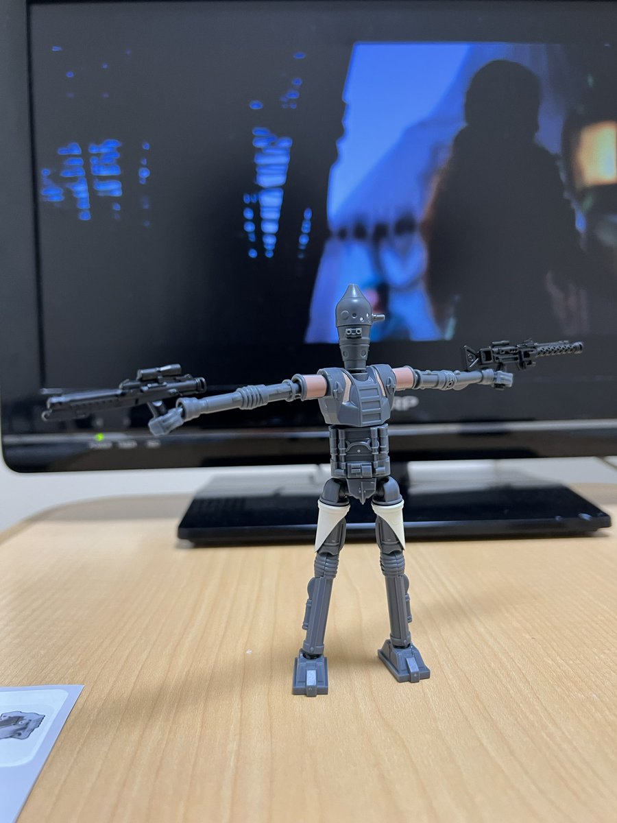 kkfactoryplamo's tweet photo. 出先の仮宿でBLOKEES IG-11完成。

小さくてかわいい🤣
BANDAI 1/12とブンドドするつもりが、小さい🤣 https://t.co/m4nWc7TDgP