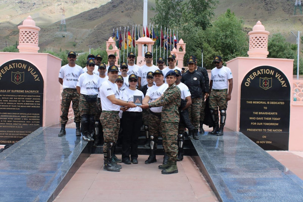 firefurycorps's tweet photo. 🚴‍♂️🇮🇳 From Delhi to Dras : A Journey of Valour and Remembrance

On 04 Jul 2026, the Wheels of Valour – Sanchar Shakti Motorcycle Expedition of the Corps of Signals reached the Kargil War Memorial, Dras, on the 12th day of its expedition after commencing from Delhi. Traversing Ambala, Firozpur, Jalandhar, Gurdaspur, Yol, Palampur, Manali, Padam and Kargil, the expedition formed part of the 27th Kargil Vijay Diwas Commemorations.

Comprising 24 riders, the expedition negotiated diverse terrain, steep mountain passes and the rugged Himalayan landscape with determination and discipline. At the hallowed Kargil War Memorial, the team paid solemn homage to the Bravehearts of Kargil, honouring their supreme sacrifice and reaffirming the enduring spirit of courage, remembrance and Nation First.

@adgpi
@NorthernComd_IA
@ANI

#KargilVijayDiwas2026 
#IndianArmy 
#WheelsOfValour 
#SancharShakti 
#CorpsOfSignals #KargilWarMemorial 
#NationFirst