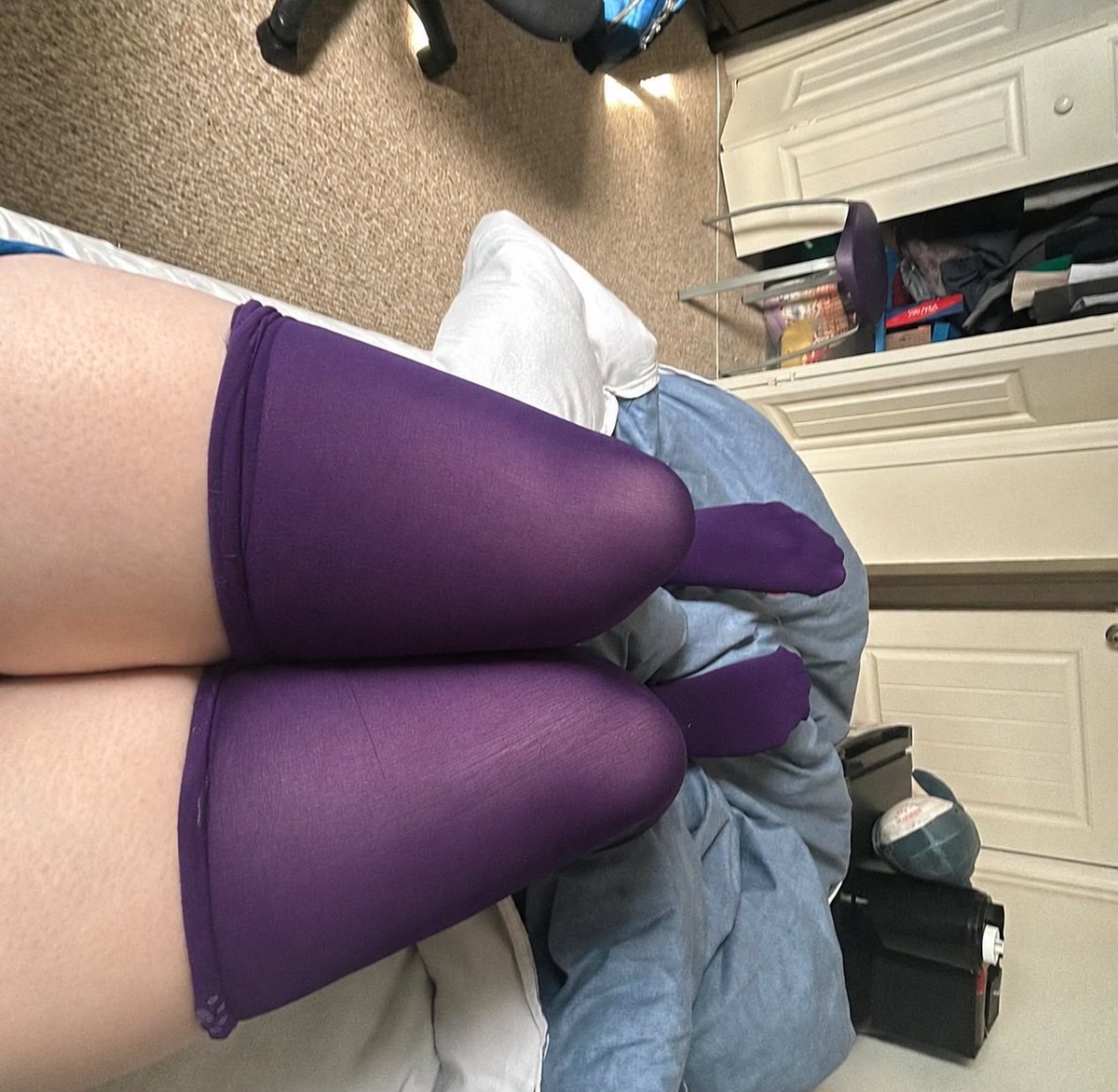 Zeph_Femy's tweet photo. Cozy wibes early in the morning 😋🤗

#femboys #femboy #feminine #thighs #thighhighs #thighpics https://t.co/72ruXj5Lnx