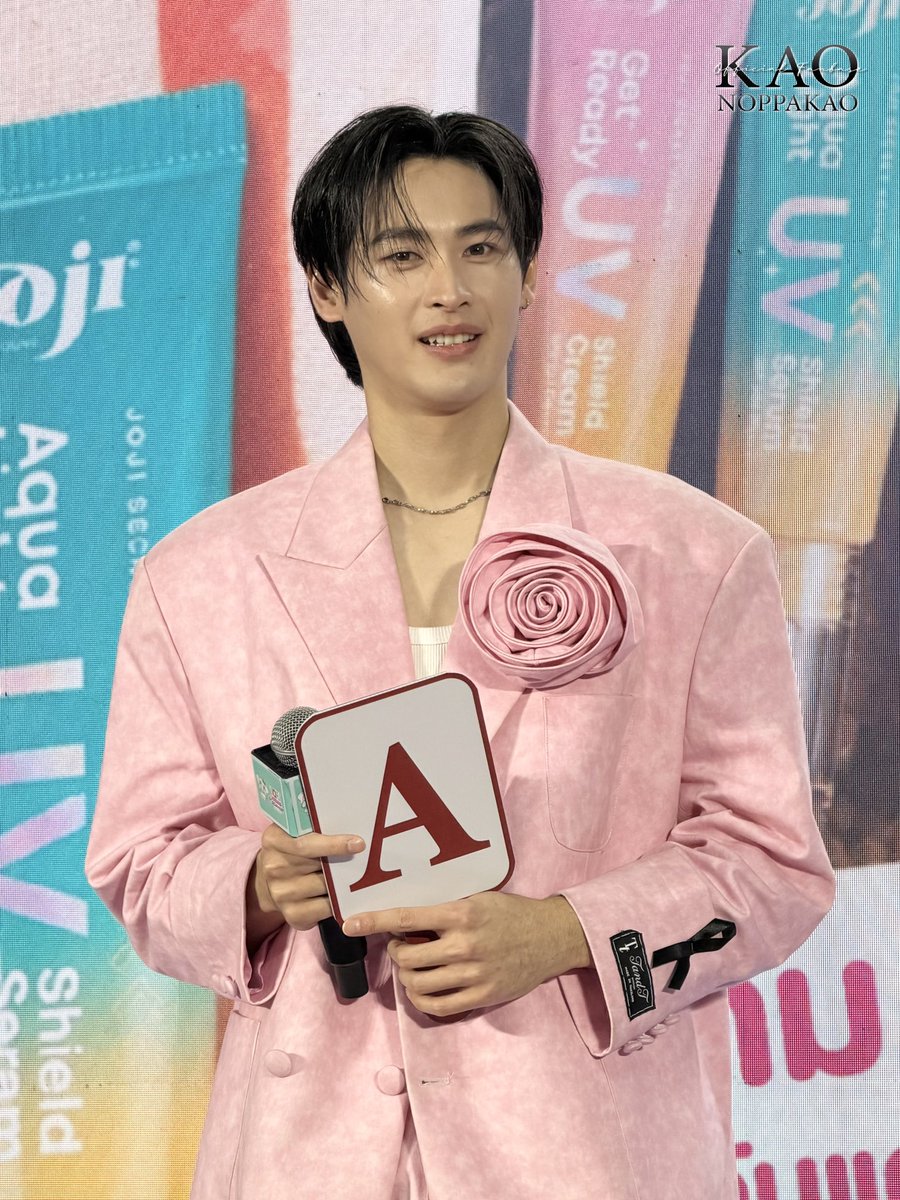 KaoNoppakaoTH's tweet photo. หล่อใสเป็นมิตรกับปะการังมากค่ะ💕✨

KAO X TOFU FESTIVAL

#JOJISunscreenxKAO https://t.co/ig56ScLHeM