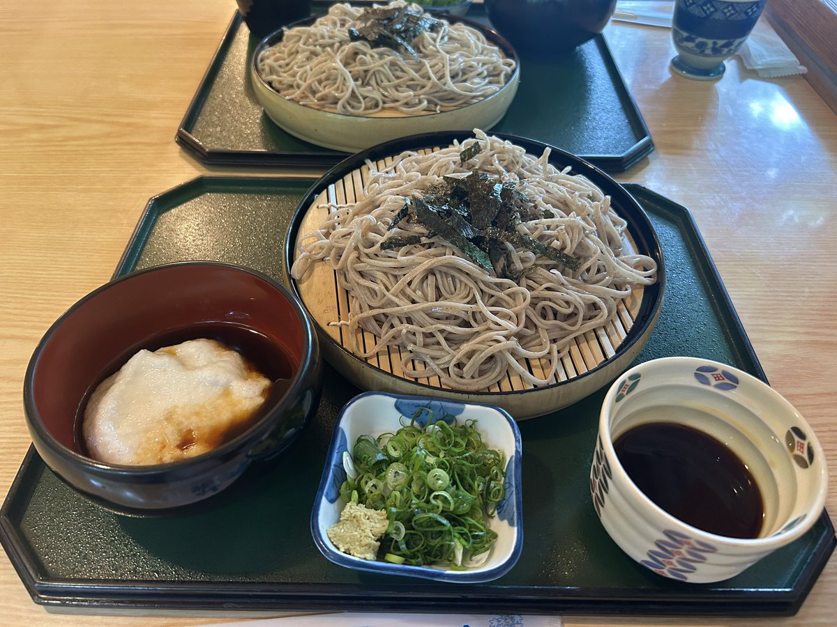 moonlighttanut1's tweet photo. 突発で日帰り箱根ドライブ行ってお蕎麦食べてきた☺️
芦ノ湖と仙石原通ったけどやっぱり綺麗だねー！ https://t.co/grIHo7Igy3