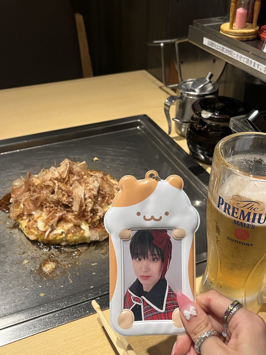 DevilWang_'s tweet photo. 우..우와!!
잘먹고놀다가염 https://t.co/6ll6CGgqlo