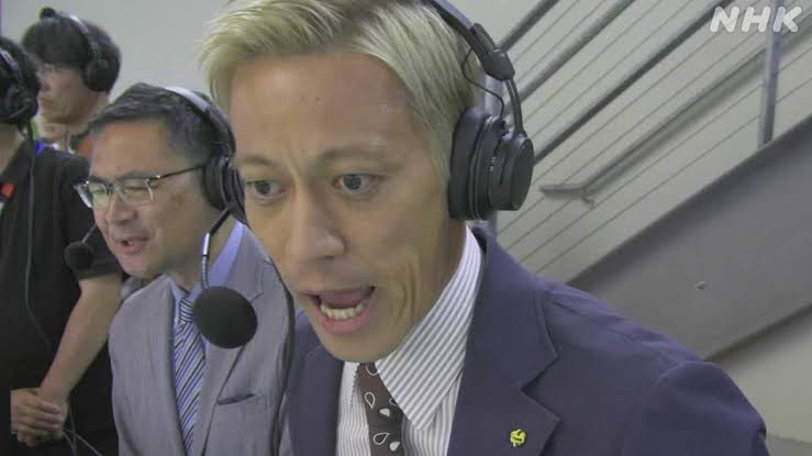 解説「アレを着るって何？めっちゃ凄い衣装やん！」 実況「こ、これは