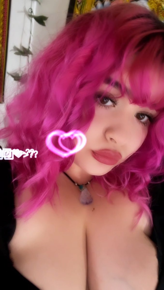fairycumn's tweet photo. I miss my pink hair sm ⭐️
anyways my titties look so fuckable here don’t you think? 😽 https://t.co/IMLhxXJvCk