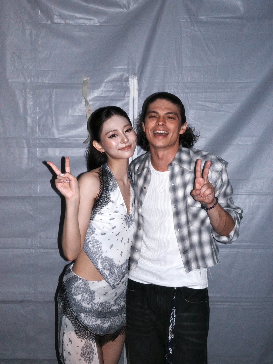 godmitzu's tweet photo. TZUYU WITH IAN EASTWOOD AND THE DANCERS AT KAOHSIUNG BEER ROCK FESTIVAL

"It feels so good to be home again~
Kaohsiung, thank you for all your love today 💖 You guys are the best 🍻💛" https://t.co/grmuOitX3B