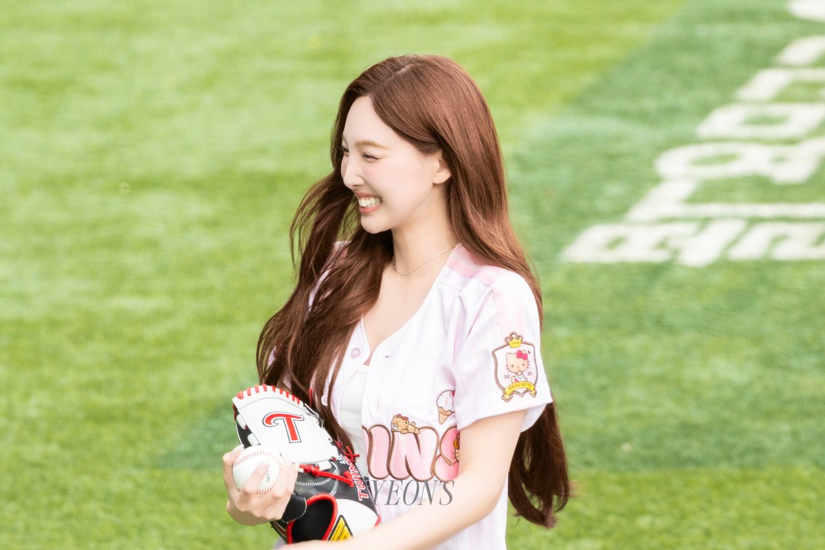 NAration0922's tweet photo. 260704 나연

#NAYEON #TWICE #나연 #ナヨン https://t.co/zaT4rSJDiJ