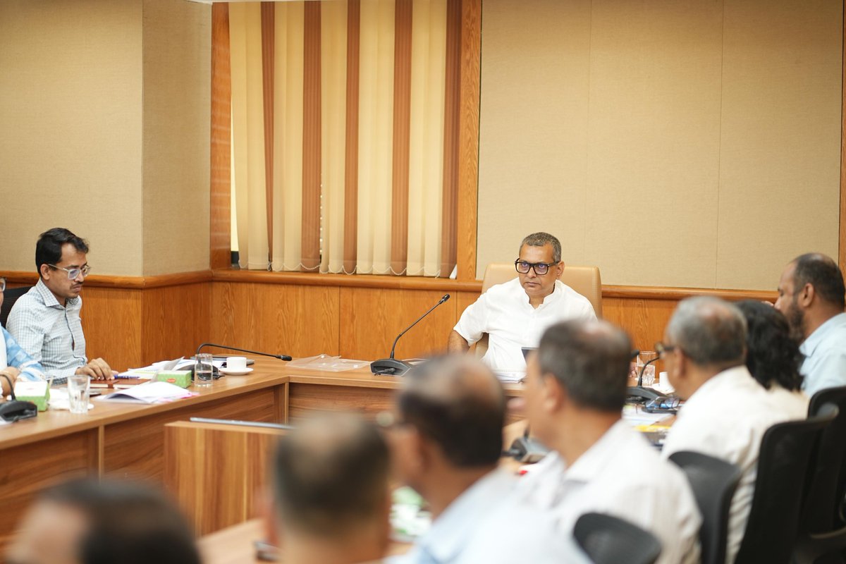 iKaushikRai's tweet photo. Reviewed Guwahati's new GIS-based Comprehensive Drainage Master Plan and the Bahini–Bharalu Basin DPR today at Janata Bhawan, aiming for a permanent and scientific solution to the city's artificial flood problem.

​Following detailed deliberations, directed the concerned authorities to make necessary revisions to the Master Plan to ensure a completely flawless water clearance system for the metropolis.

​The meeting was attended by Housing and Urban Affairs Commissioner & Secretary Smt. Kavitha Padmanabhan, @GMDAGuwahati CEO Shri Anbamuthan MP,  AUIDFCL MD Shri Hivare Nisarg Gautam, AUIDFCL AMD Smt. Samprity Goswami, PWD (Roads) Chief Engineer Shri Hemanta Dewri Bharali, @gmc_guwahati Chief Engineer Shri Pradyumna Bordoloi and concerned officials.