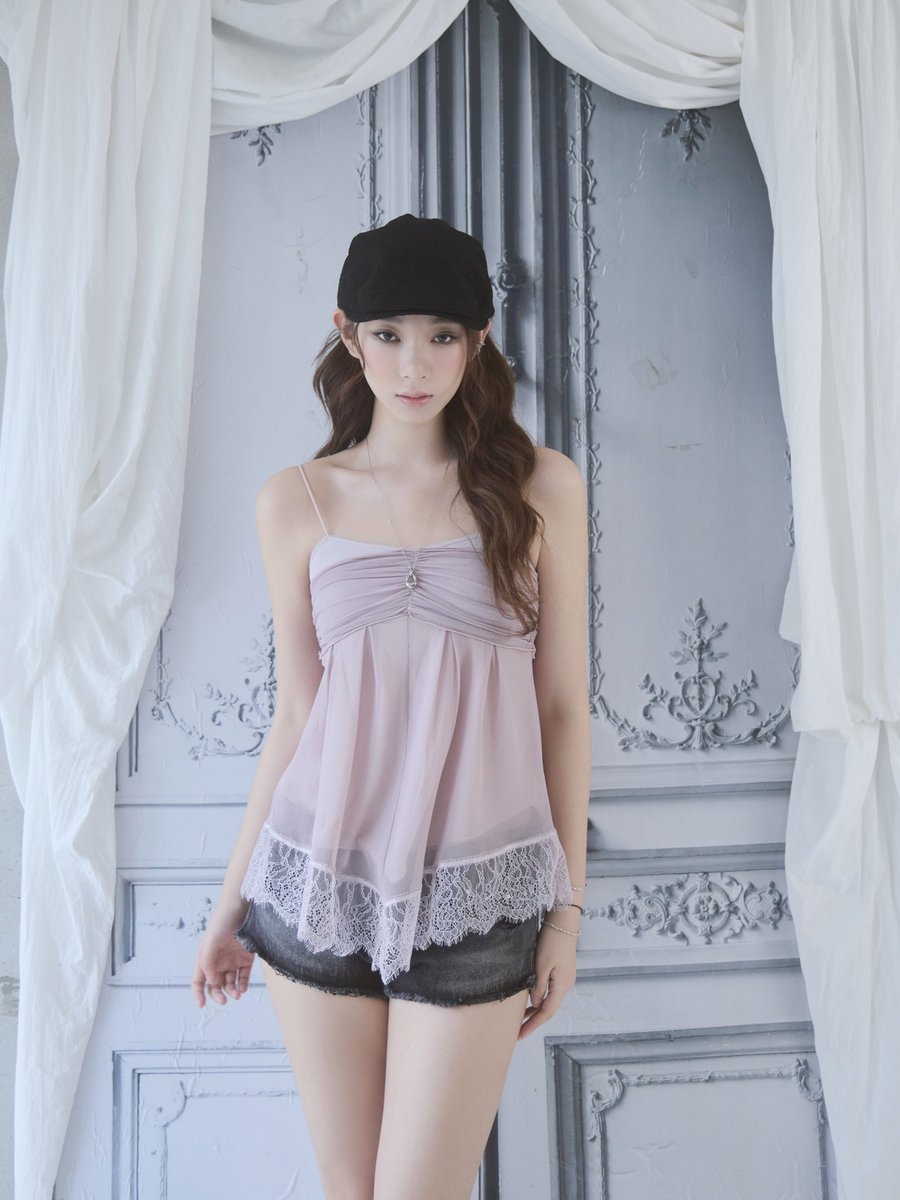 _unsually's tweet photo. Lace Camisole Blouse

¥11,000-tax in

Ivory
https://t.co/hkWYrl3o7j
Lavender Pink
https://t.co/FdttvPoksM

4色展開の裾にあしらったレースがさりげない華やかさを添えるキャミソールブラウス。軽やかに広がるシルエットで、フェミニンな雰囲気に。 https://t.co/s6caWYmqCG