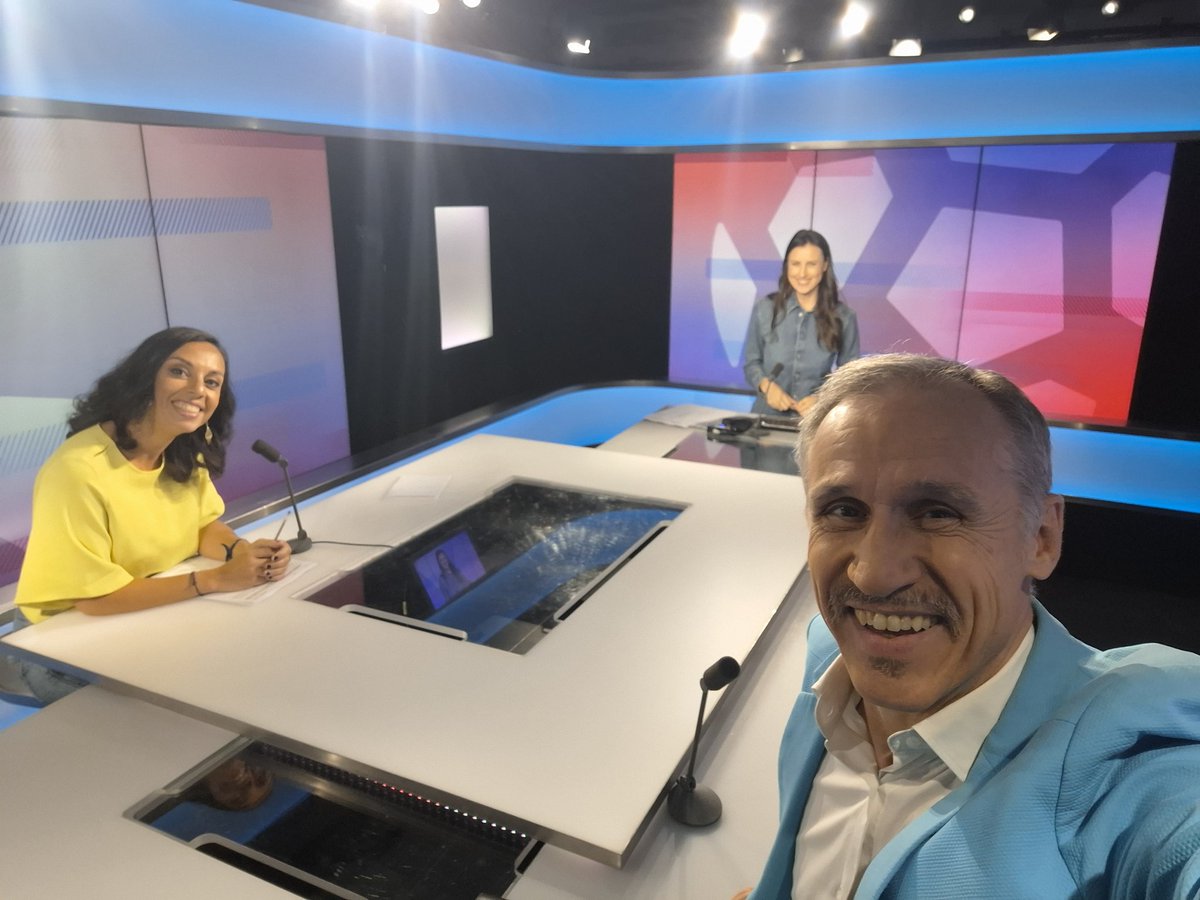 XavBarretFoot's tweet photo. Le Club du Mondial #LCM ⚽️ c'est maintenant sur @France24_fr #France24 TV avec @serine_bey et Aude Lechrist #FRAPAR #ARGCPV #WC2026 #Fifawordcup #soccer https://t.co/lTnNJNx1Uw