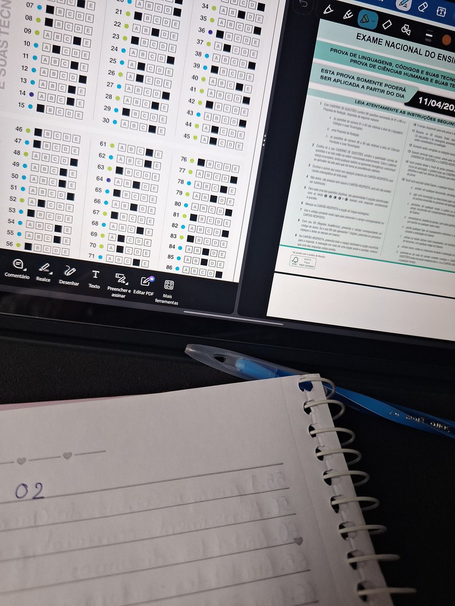 ALivStudy's tweet photo. por aqui é dia de corrigir simulado, e vcss? https://t.co/HSdQZf2Q00
