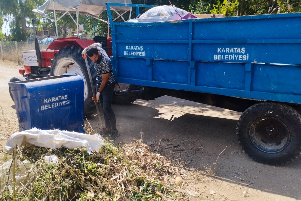 alibedrettin's tweet photo. Bahçe Mahallemizde gerçekleştirdiğimiz kapsamlı mıntıka temizliği ve çevre düzenlemesi çalışmalarıyla sokaklarımıza taze bir nefes aldırdık.

Bizler sizler için aralıksız çalışmaya devam ederken, temiz bir çevrenin hepimizin ortak sorumluluğu olduğunu unutmayalım. Daha temiz bir Karataş için hep birlikte çalışıyoruz.

#KarataşBelediyesi #Karataş #DahaTemizKarataş