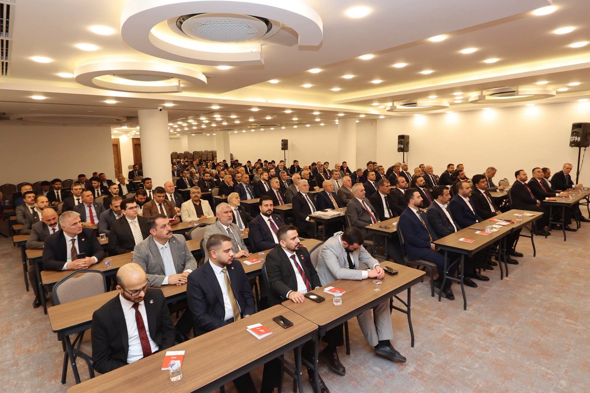 halilibrahimece's tweet photo. Genel Başkan Vekilimiz Prof. Dr. Sacit Günbey başkanlığında, il Sorumluları ve İl Başkanları Toplantımız gerçekleştiriliyoruz.
Hayırlara vesile olsun. https://t.co/XVZQwz9Xrd
