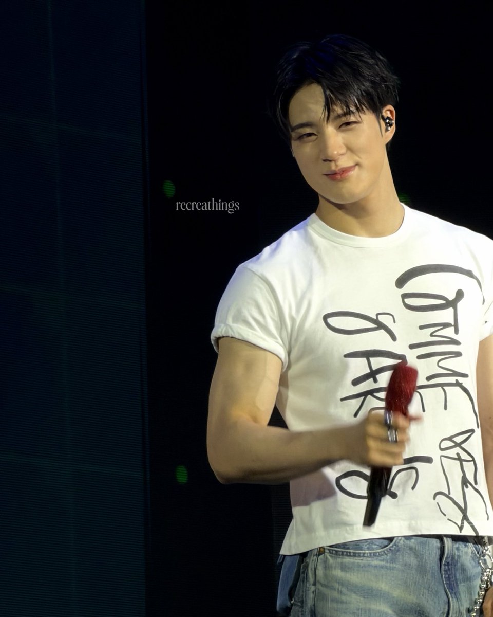 recreathings's tweet photo. mahadahsyat memang 
#JENO #NCTJNJM_FANMEETING_TOUR_DUALITY #DUALITY_IN_JAKARTA #JAKARTA https://t.co/lS6kmXn1ol