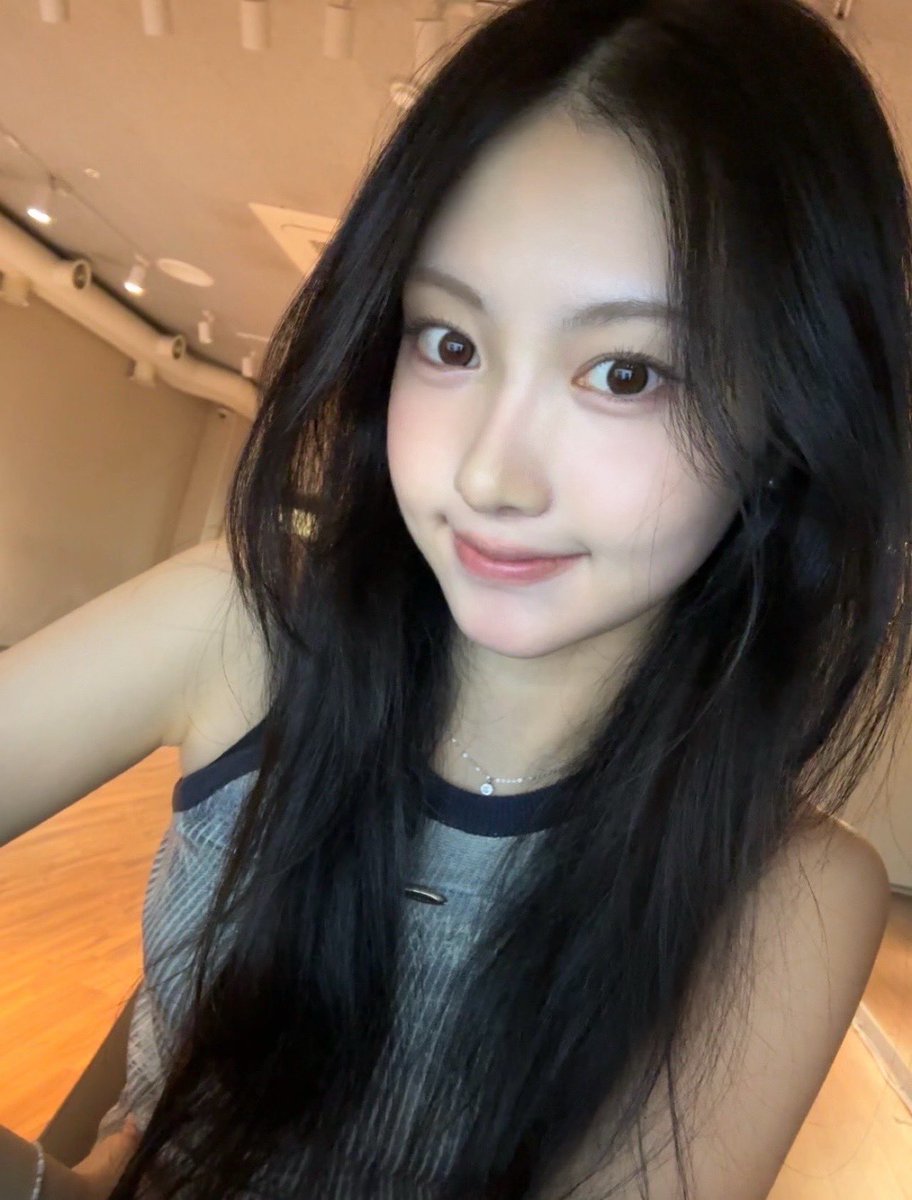 yevontobe's tweet photo. 누군가가 되게 엄청 많이 부럽네 https://t.co/80fio6ig65