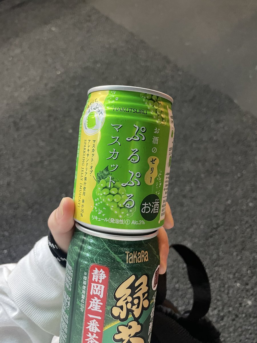 how_panpa's tweet photo. 去年一回飲んでからずっと出会えなかったゼリーのお酒あった❗️❗️うれひ➖ https://t.co/TaF5cPqbqq