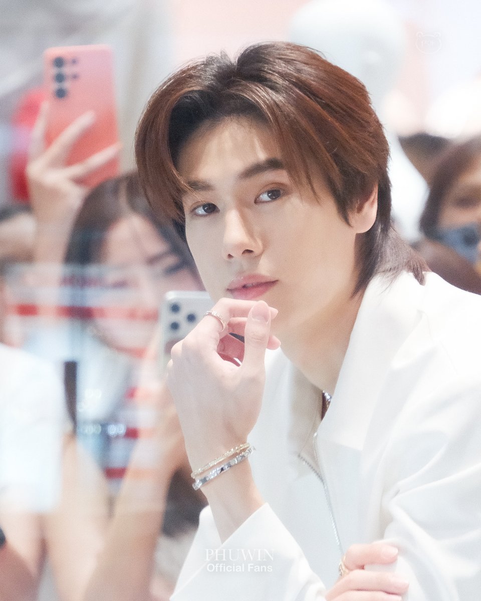 PhuwinOfficial's tweet photo. ✧˖°. #APMMonacoTHXPhuwin

       มีตาก็มองไป                 มีใจก็มองมา

PHUWIN APM ETE26

❥@phuwintang🍯
#phuwintang https://t.co/VeRE67ICFi