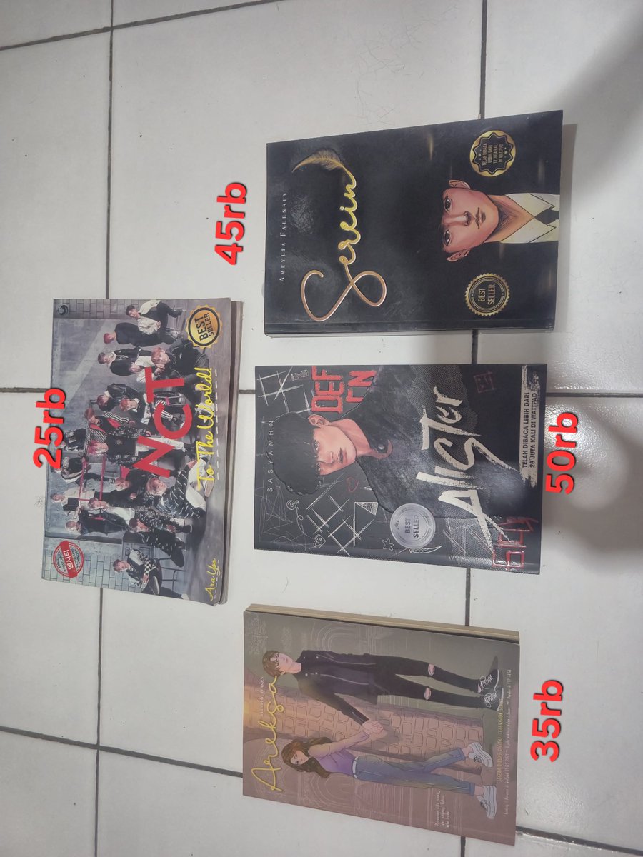 loveforped's tweet photo. #wts preloved novel 
start from 25k (price on pict)
bisa co dari oyen
bole dm untuk tanya condi atau mau pesenn

#wts #novel #preloved https://t.co/sWDSU2rm1H