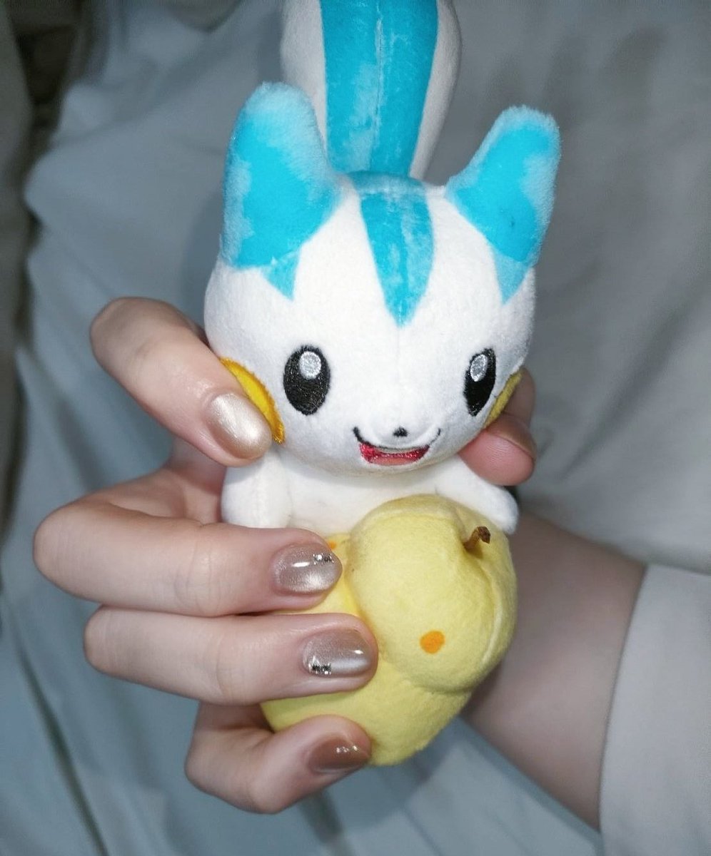 pachirisu055's tweet photo. ポケモンとネイル https://t.co/FpzAOGiX7v