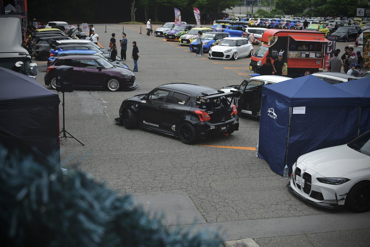 1ues0's tweet photo. やっぱこの車かっこよかったなー
舐め回すように見てしまった笑
そしてウイング付けたい欲が...

#ALLSWIFTMEETING2026
#RISEYOKOHAMA https://t.co/9poXmXootn