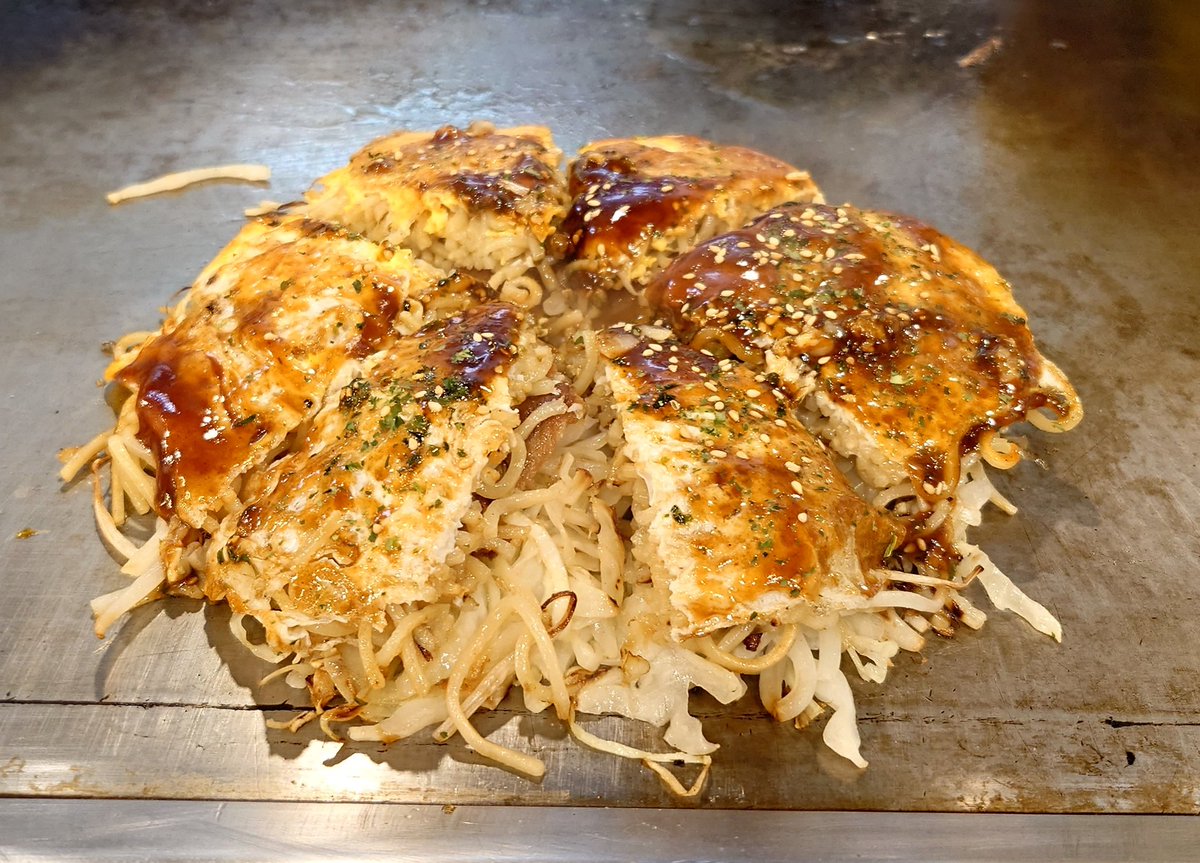 vorcchi8's tweet photo. お好み焼きで〆る🔥 https://t.co/8quGvUSrP4