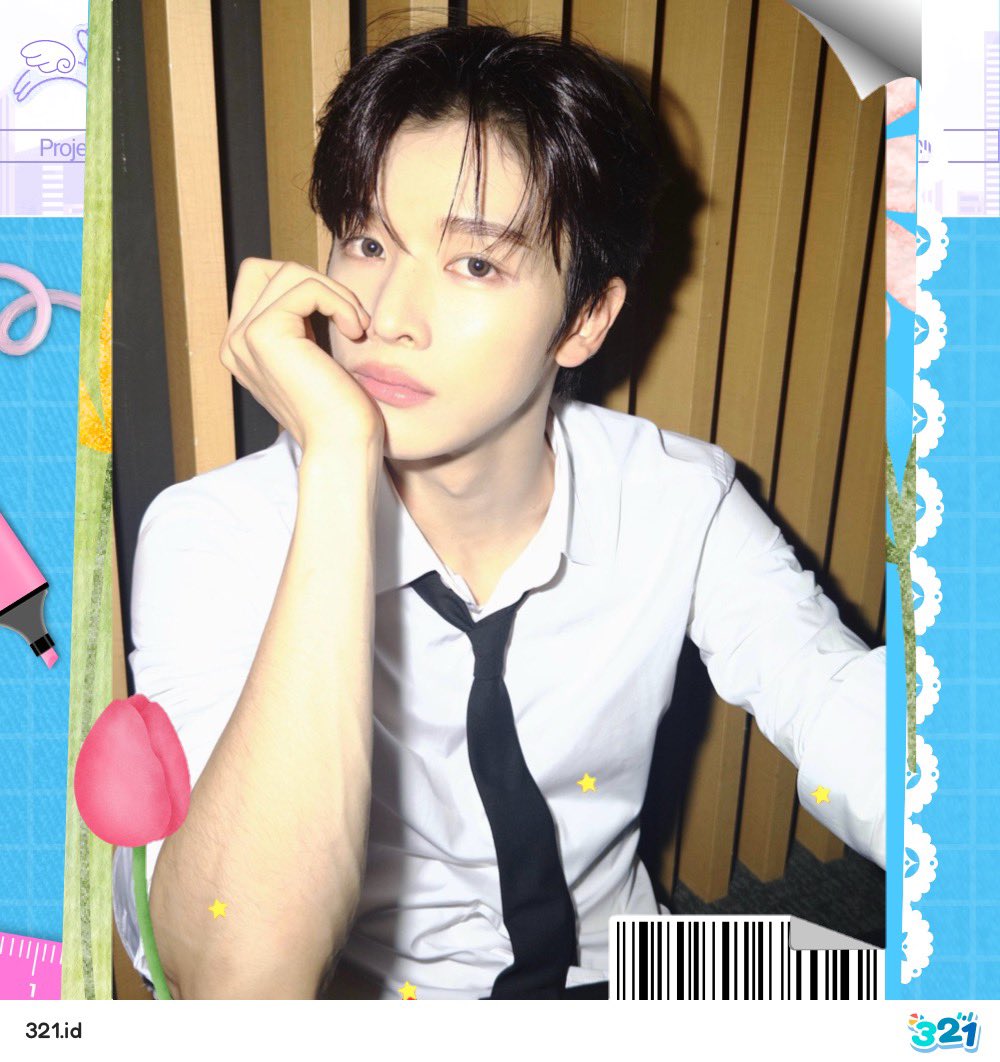 SUNGCHANpals's tweet photo. @paperpaIs Izin resign karena saya mau fokus sama istri https://t.co/mA7ftx7D9m