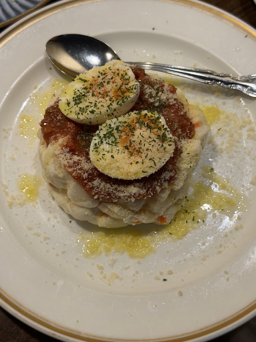 p90mp5a5's tweet photo. 皆んなお疲れちゃん♪

イタリア料理達で乾杯🍻 https://t.co/cvYlUZLd2D