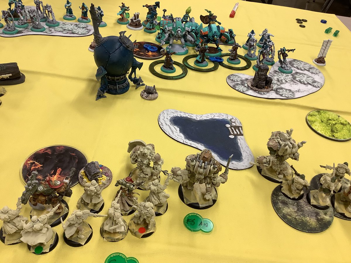 wamu2yk's tweet photo. NGKにて #ウォーマシン を Gravediggers で2戦
キャスターには Allison Jakes を登用
1戦目はジャックの攻撃が上手く回らなかったですが2戦目では目論見通りに Synergy 出来ました。でも負けました💦
今まで使ってたファクションよりユニットが脆い事を頭では分かっていてもプレイに反映出来てない😵‍💫 https://t.co/KskCFxDY5h