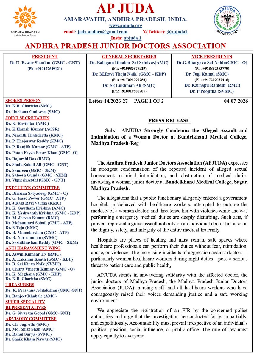 APJUDAOfficial's tweet photo. APJUDA condemn violence against doctors in the strongest terms.
In a recent incidence which happened in BMC, Sagar, Madhya Pradesh we demand immediate and strict actions to safeguard healthcare workers and uphold justice. 

#BundelkhandMedicalCollege https://t.co/3wGdty2C1k