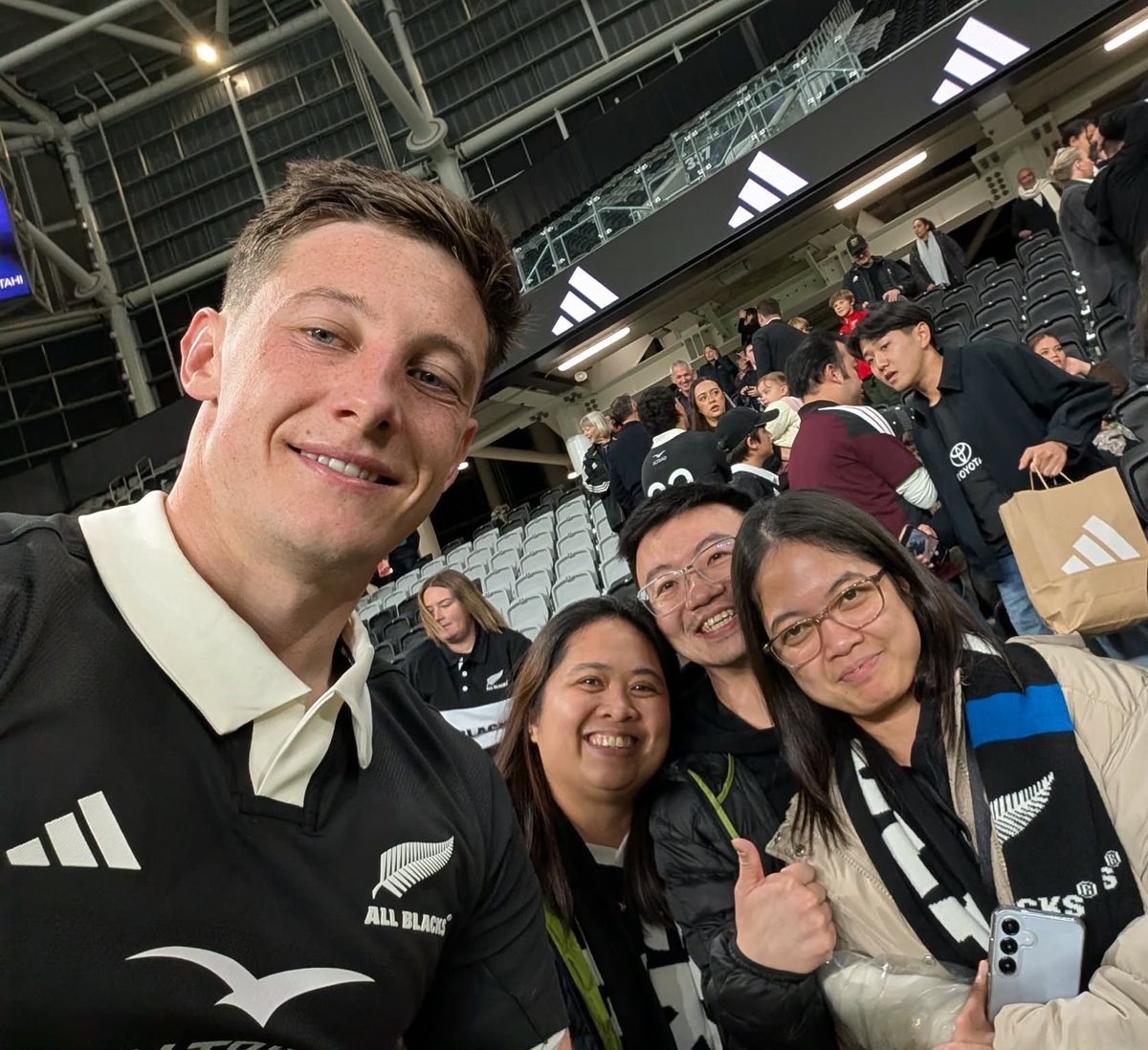 leii_soliman's tweet photo. Win #1🖤 Cam Roigard hehe🫪🫶🏼 https://t.co/jY28pNvCAL