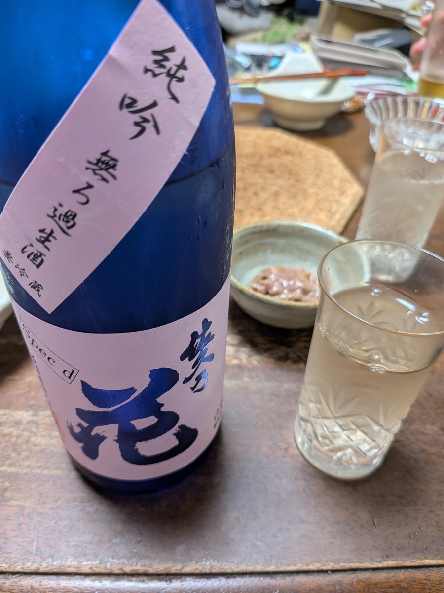 Masa6125's tweet photo. 佐久の花純吟無ろ過生酒Spec d。
香り高くフレッシュ！美味し！
酒盗の塩辛さを中和する。 https://t.co/DzNX0btLxx
