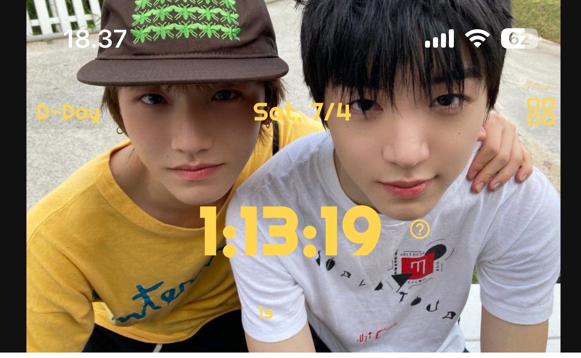 memnulic's tweet photo. 𓍢ִ໋🀦. Todays update [01] — ditemani semjjun.

Lol cuma nonton yt dan review soal kemarin… iseng, mengisi waktu kosong✌️🙂‍↕️ https://t.co/inT0J2gTEr