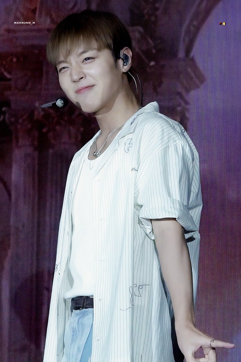 marronn_m's tweet photo. 260627 박지훈 팬콘 리플랙트 홍콩 
FANCON [RE:FLECT] IN HONGKONG 

(๑˃̵ᴗ˂̵๑)♡                          ˊo̴̶̷̤.̮o̴̶̷̤ˋ

#박지훈 #PARKJIHOON
#REFLECT https://t.co/LthG2B3Iyh