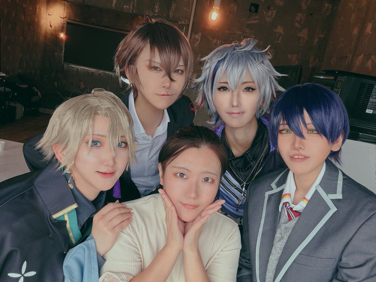 tokita0913's tweet photo. ふ！！！
🌈🕒🥂✨
タコパしてきた！！！！念願の！！！
そんでサプライズされてめっちゃ
驚き散らかした…ありがとおおぉお！！！ https://t.co/CxBFiKntLM