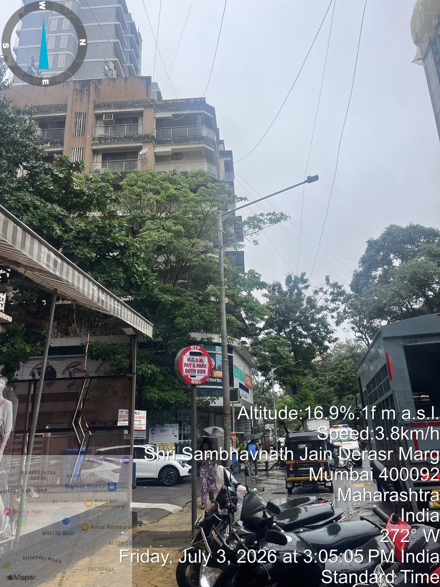 AnupamGarud's tweet photo. जांभळी गल्ली येथे @mybmcWardRC @mybmc @MTPHereToHelp सम आणि विषम दिनांक प्रमाणे वाहने पार्क करण्याचे फलक लावले आहेत त्या फलकावर @mybmcWardRC @mybmc च्या पे अंड पार्क कंत्राटदाराने pay And पार्क चे स्टिकर लावले आहे हा कोणता कारभार आहे नागरिकांना मोफत पार्किंग असतनापे एंड पार्क का https://t.co/eMJjxszBAN
