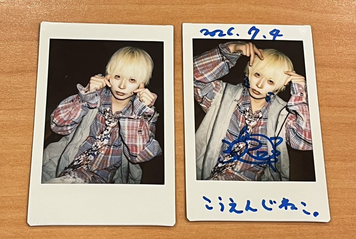 wamimidy's tweet photo. チェキ交換希望、お譲りします

THE MADNA地元凱旋2MAN GIG TOUR 故郷襲来大パニック 朋Day

7/4 高円寺HIGH

譲　理緒サインあり、なし
求　涼太　交換>譲　サイン定価、なし500+送料

お気軽にお声掛けください https://t.co/ypTEXsnD6P