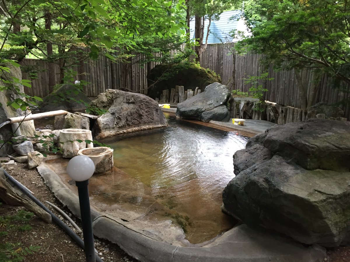 hitoudaisuki's tweet photo. 川湯温泉・ホテルパークウェイ（北海道弟子屈町）
★★★☆☆
９年前の今頃、ここにいました♨️ https://t.co/bvN674ewHA