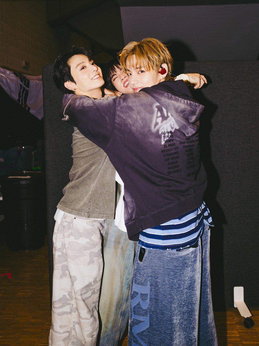 Jungkookdrafts's tweet photo. Jin via weverse and instagram https://t.co/7X8YjA3Upr