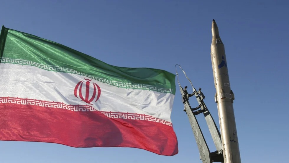 teleSURtv's tweet photo. 🚨 Irán acusa a EE.UU.-Israel del asesinato de Sayyed Ali Khamenei, fallecido el 28 de febrero.

🔴 El Ministerio de Inteligencia iraní atribuyó el "mayor crimen terrorista" a ambos países y prometió "venganza inevitable". Autoridades destacaron la defensa de la independencia del líder.

#teleSUR #Irán #MedioOriente