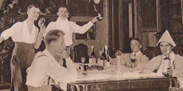 rodrigoslimma's tweet photo. São Pier Giorgio Frassati foi um jovem rico dedicado aos pobres que atuou na política com base na DSI, no Partito Popolare Italiano (democracia cristã) opondo-se ao fascismo, ao liberalismo anticlerical e ao comunismo marxista. Gostava de montanhismo e de resenhar com os amigos. https://t.co/43VjiFlyVT
