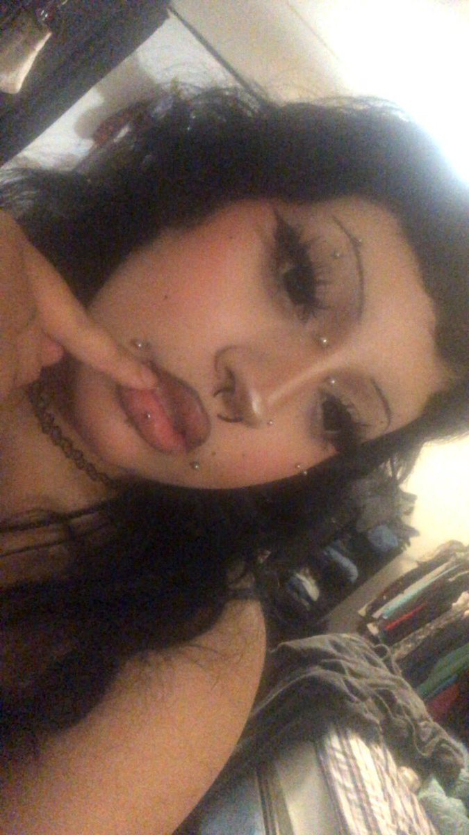 dovesanddecay's tweet photo. Haii 

#altgirl #alternative #cutecore #egirl #fyp #f4f #grunge https://t.co/5nIzmQtkGd
