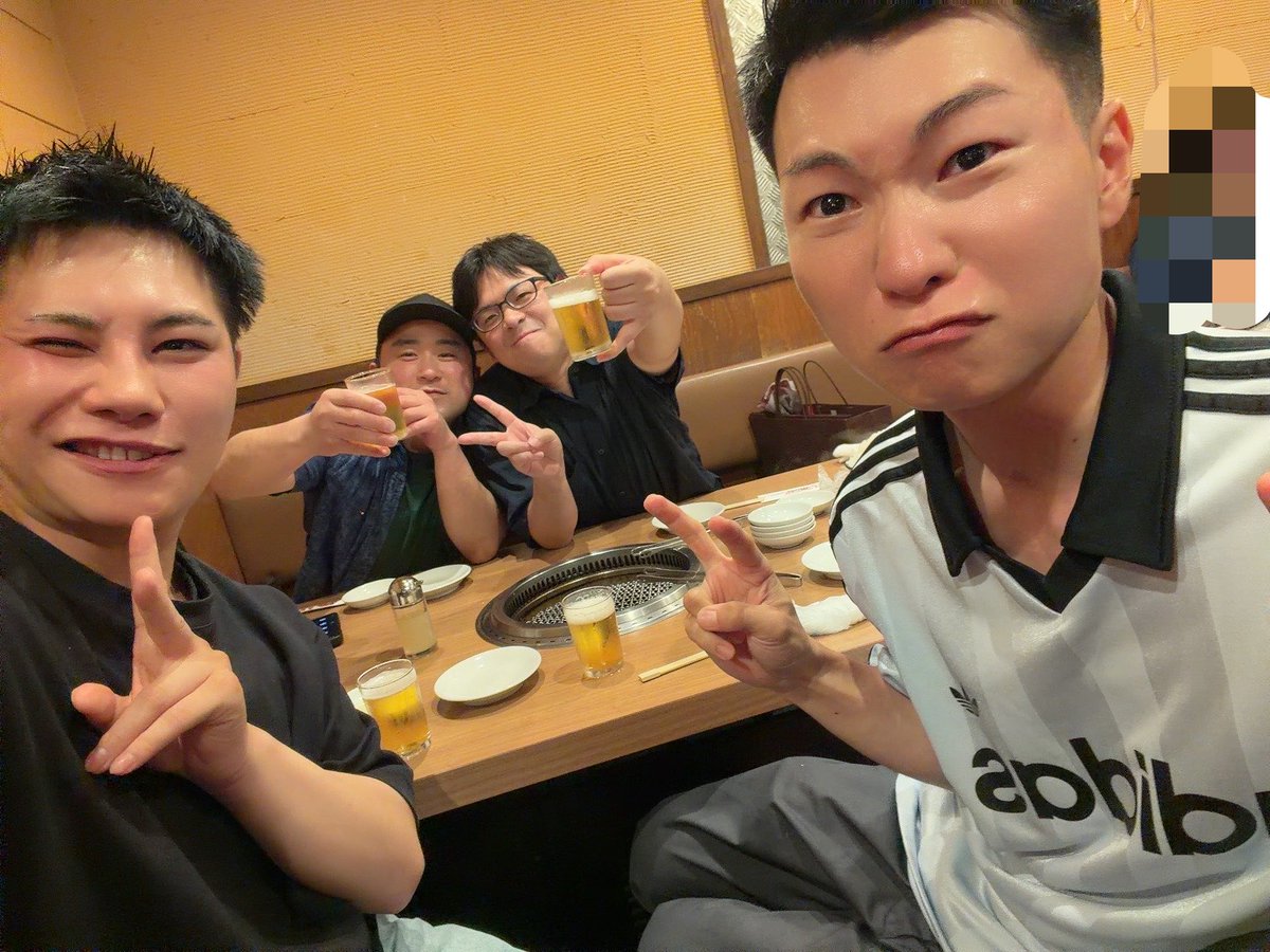 DOMU_NO_KAMI's tweet photo. きぃくん！ゆーや！こーじ君！焼肉 もんじゃ！ https://t.co/t97LJYyGk5