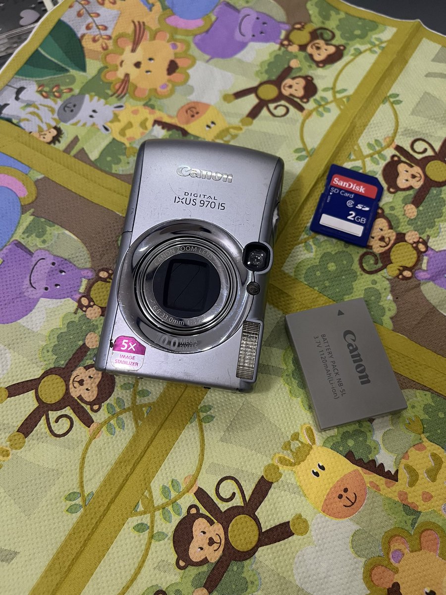 MNomkhon's tweet photo. ปล่อยน้อง canon ixus 970is ค่าา (แรร์มาก)
โทนสวยผิวผ่อง
🤍 ใช้งานได้ปกติ
ตำหนิ : ขอบจอคล้ำแต่ไม่ส่งผลกับรูปค่ะ
อุปกรณ์ : กล้อง แบต เมม
4130 รวมส่ง #กล้องดิจิตอลมือสอง #กล้องดิจิตอลคอมแพค #กล้องดิจิตอลเก่า #กล้องดิจิตอล #กล้องมือสอง https://t.co/2qfHzmFlKM