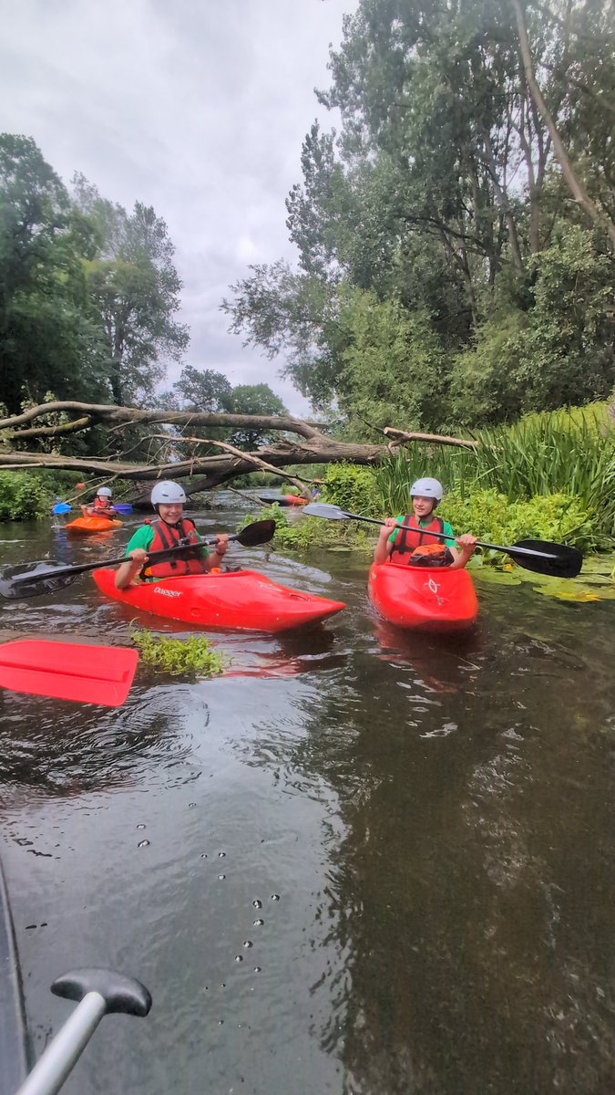 4thStafford's tweet photo. Paddle Expedition today... πΆ
We just stopped for lunch after a portage from the river to the canal.
So far, Scouts have paddled up the river from Milford to Great Haywood.
#PioneeredAtThe4th #SkillsForLife #Scouting #GoodForYou https://t.co/WGhMtDfJ9S