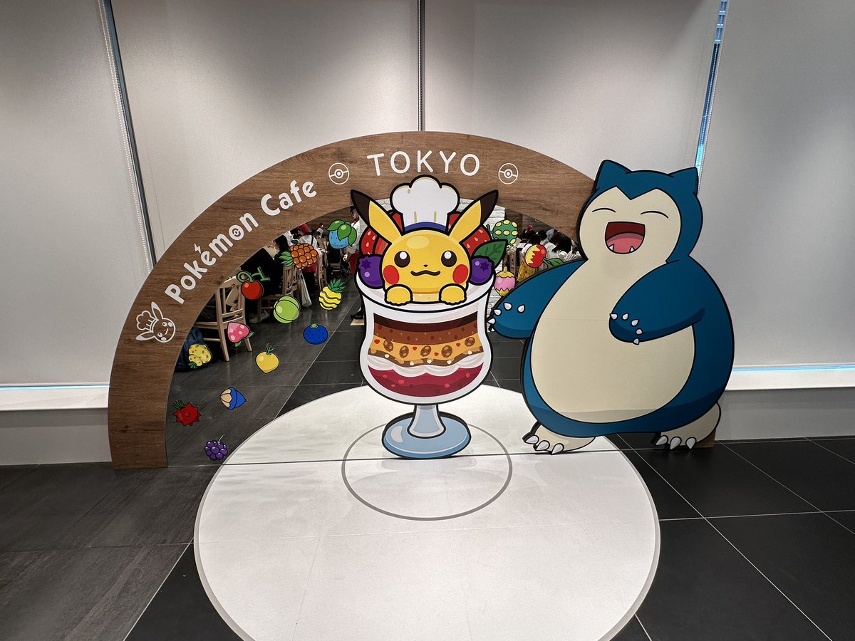 39ra114's tweet photo. ポケカフェかわいかったー！！
ラテのイラスト、全ポケモンから選べるのすごすぎる… https://t.co/6YOqAYtiFw