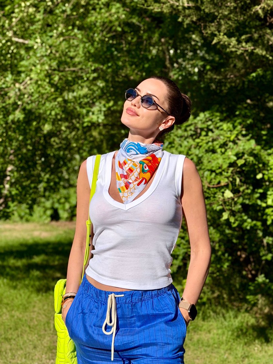 EvcenBrazil's tweet photo. 📸 || “All authentic, all me.. ✨

Ps.: She walks a path uniquely her own, guided by a compass only she can hear. 😌”

@/ evcenf via instagram feed              
         • #FahriyeEvcen • https://t.co/17CfNNQICj