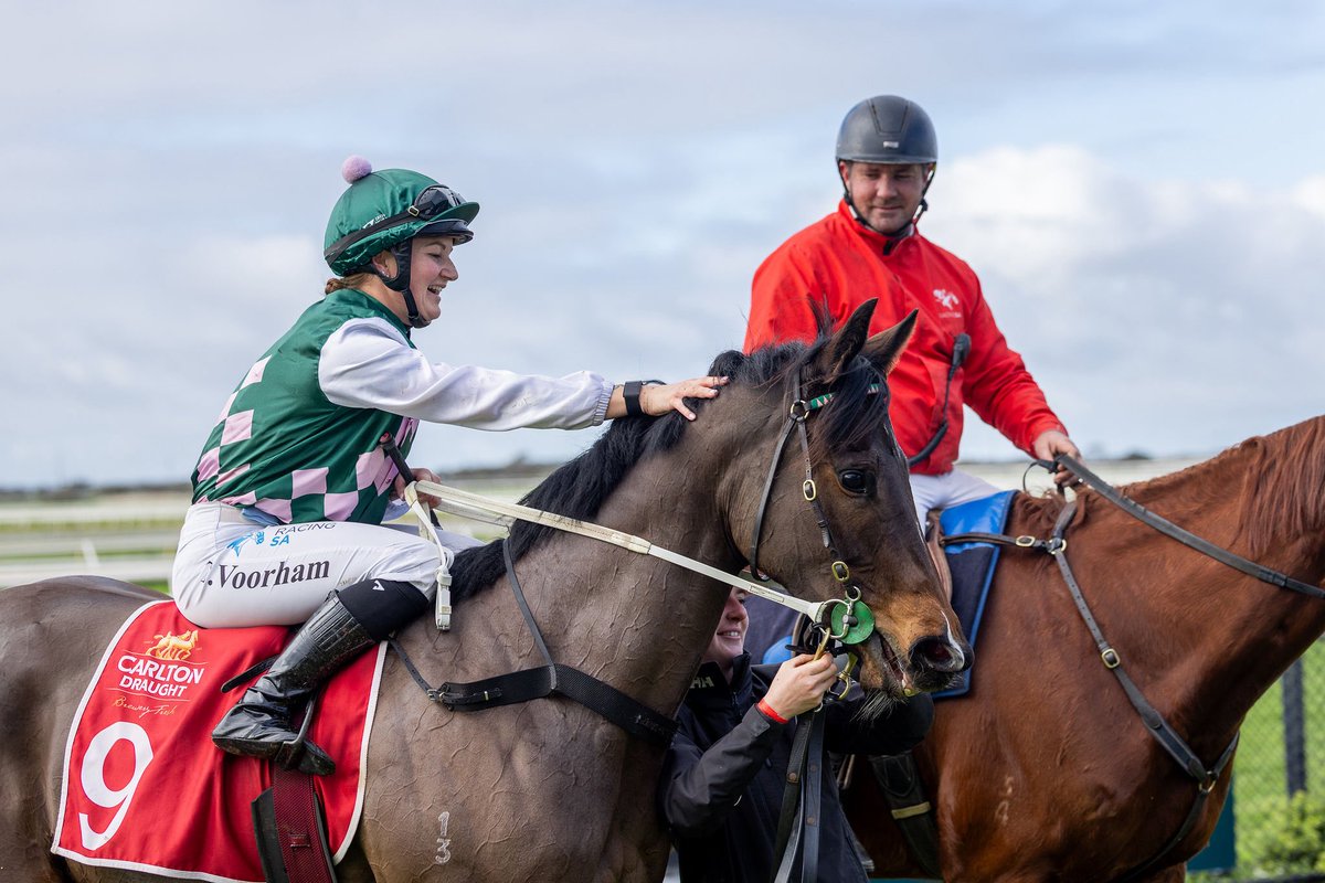TzaferisRacing's tweet photo. 💚🩷TULLY HART🩷💚

A special filly delivers our team a special win. The 2YO is out of our mare Lady Bethany &amp; has overcome the odds just to make it to the track, let alone be a city winner. 

Rapt for everyone involved. We know there are more chapters to write in her story. https://t.co/ogvxxB6A9a