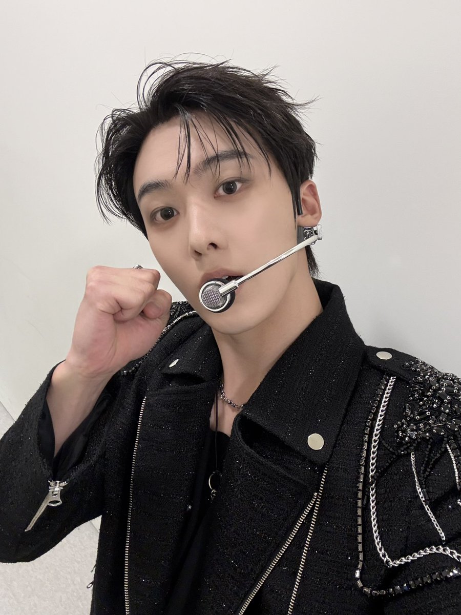 YOONSANHA_offcl's tweet photo. [📸]

260704 2026 YOON SAN-HA FANCON
#JUST_NO_REASON

#윤산하 #YOONSANHA https://t.co/5GGBjMG9hp