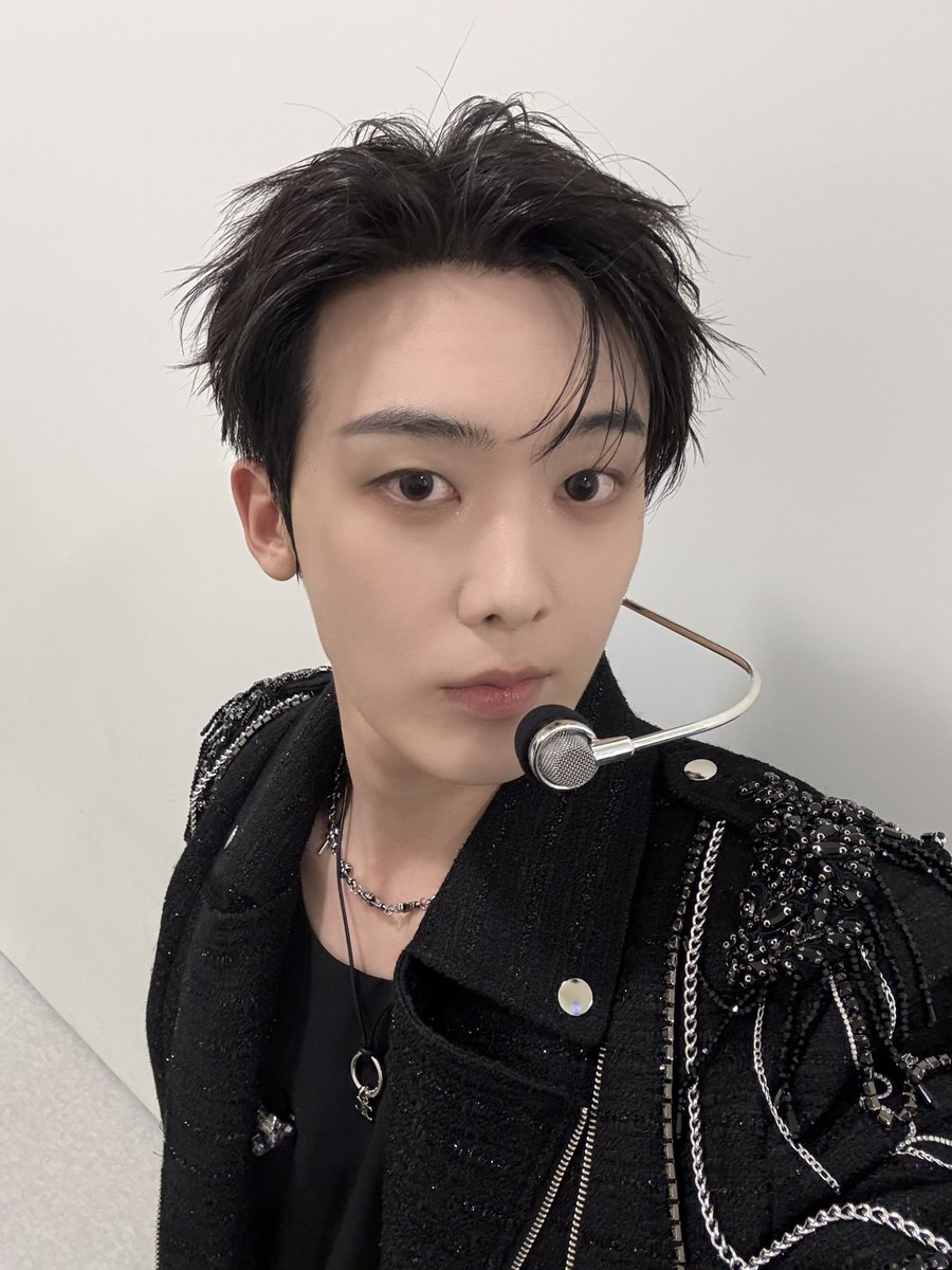 YOONSANHA_offcl's tweet photo. [📸]

260704 2026 YOON SAN-HA FANCON
#JUST_NO_REASON

#윤산하 #YOONSANHA https://t.co/5GGBjMG9hp